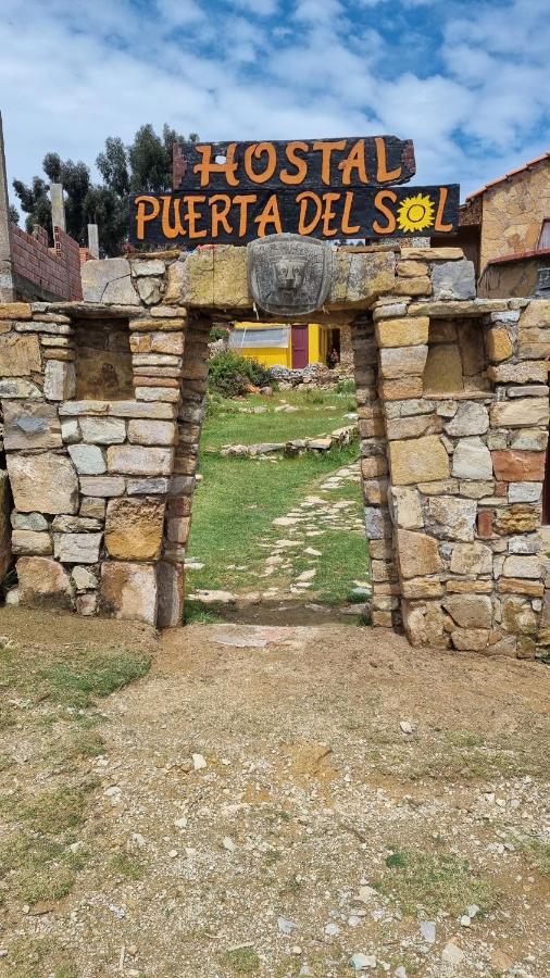 Hostal Puerta Del Sol Isla del Sol Bagian luar foto