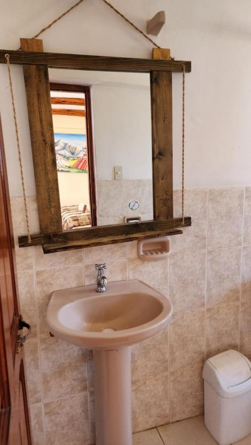 Hostal Puerta Del Sol Isla del Sol Bagian luar foto